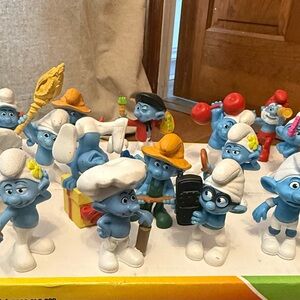 2011 McDonald’s Happy Meal Lot of 20 Collectible Blue Smurf Figurine Set